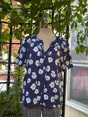 Draper James Purple Blouse with Tag Size M
